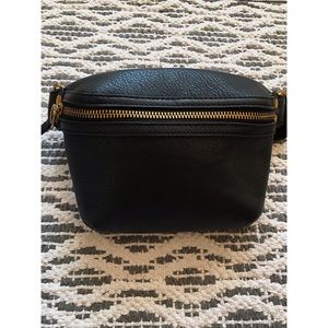 Faux Leather Fanny Pack -black